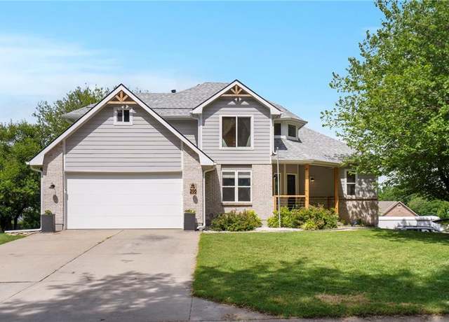 Property at 200 S Park Dr, Raymore, MO 64083, 4 beds, 3.5 baths