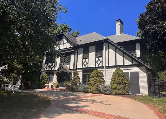 Property at 2120 Brookwood Rd, Mission Hills, KS 66208, 4 beds, 3 baths
