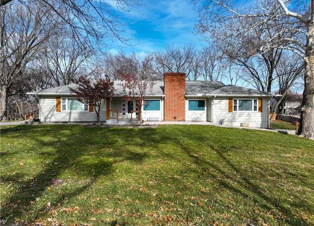 Property at 6206 NW Tower Dr, Platte Woods, MO 64151, 5 beds, 4 baths