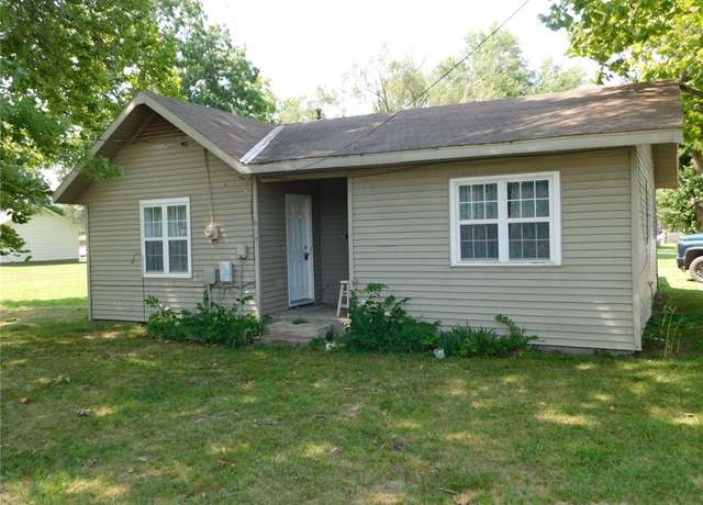 Property at 909 E South St, Arma, KS 66712, 3 beds, 1 bath