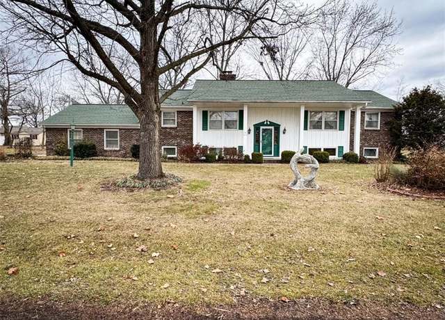 Property at 305 N Craig St, Clinton, MO 64735, 3 beds, 3 baths