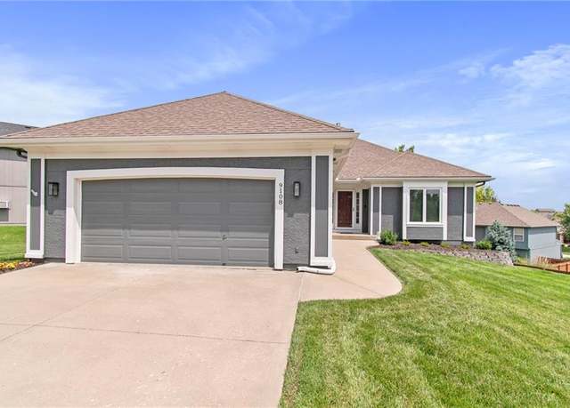 Property at 9108 NE 110th St, Kansas City, MO 64157, 3 beds, 3 baths
