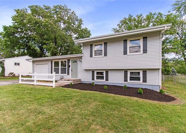 Property at 6405 N Indiana Ave, Gladstone, MO 64119, 3 beds, 2 baths
