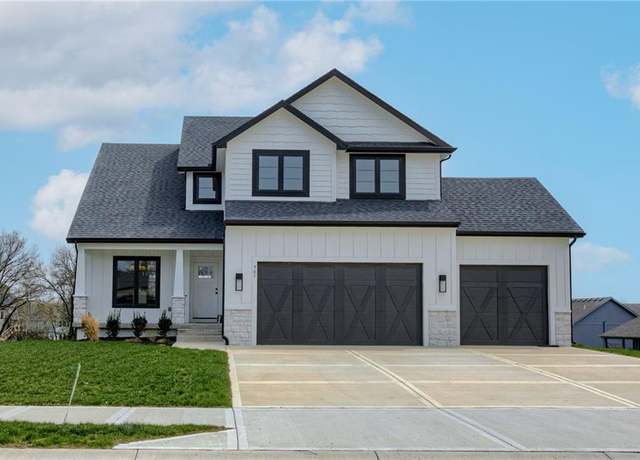 Property at 907 Meadowbrook Ln, Kearney, MO 64060, 4 beds, 2.5 baths