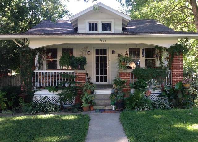 Property at 2628 Mulberry St, St Joseph, MO 64501, 3 beds, 1.5 baths
