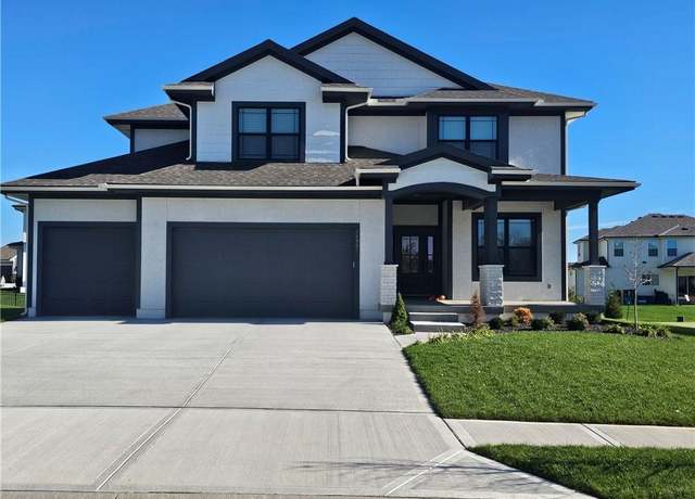Property at 15456 W 171st Pl, Olathe, KS 66062, 4 beds, 3.5 baths