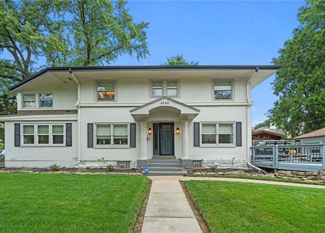 Property at 6142 Brookside Blvd, Kansas City, MO 64113, 3 beds, 2.5 baths