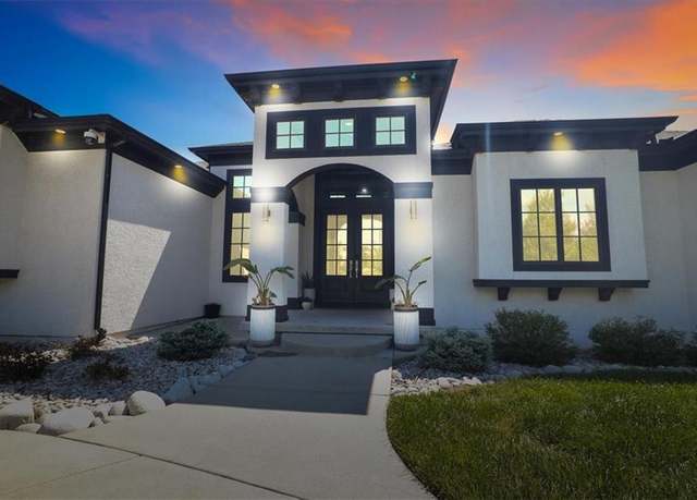 Property at 8605 NE Shoal Creek Pkwy, Kansas City, MO 64157, 6 beds, 4.5 baths