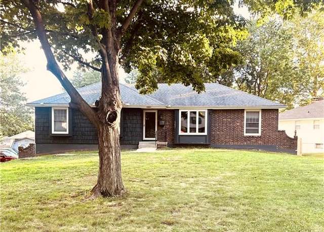 Property at 12621 E 41st Ter S, Independence, MO 64055, 3 beds, 2 baths