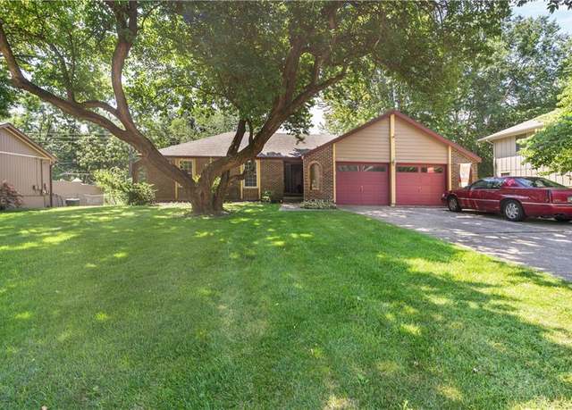 Property at 10807 W 71st St, Shawnee, KS 66203, 3 beds, 2.5 baths