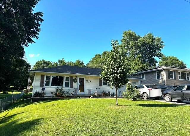 Property at 4007 Pacific St, St Joseph, MO 64507, 2 beds, 1 bath