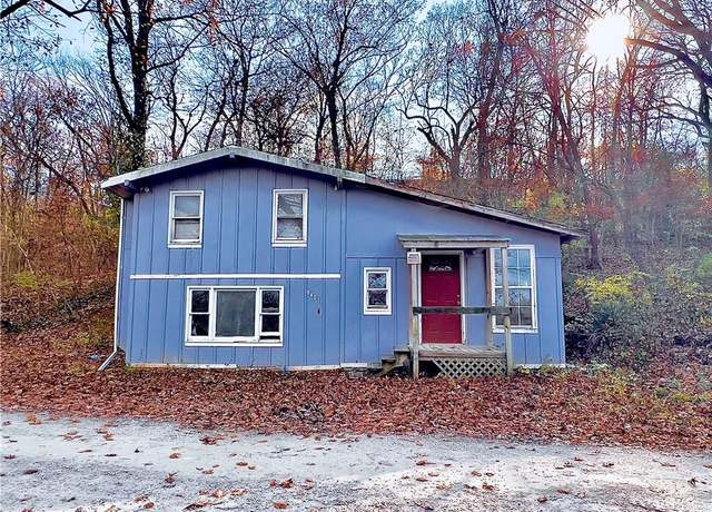 Property at 8401 E Lake View Dr, Freeman, MO 64746, 2 beds, 1 bath