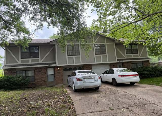 Property at 1500 SW 11th St, Blue Springs, MO 64015, 4 beds, 2 baths