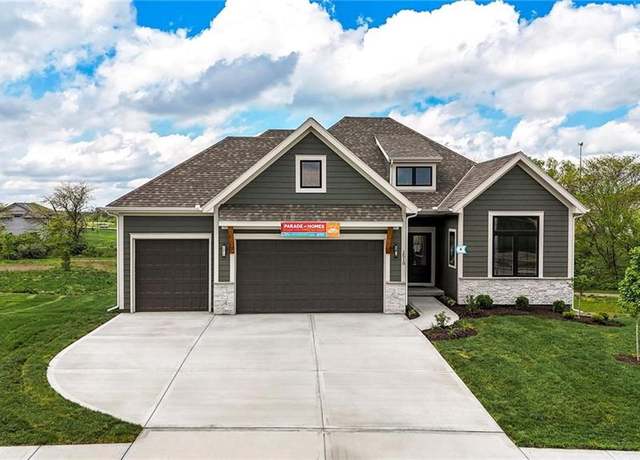 Property at 1510 NW 106th Ter, Kansas City, MO 64155, 4 beds, 3 baths