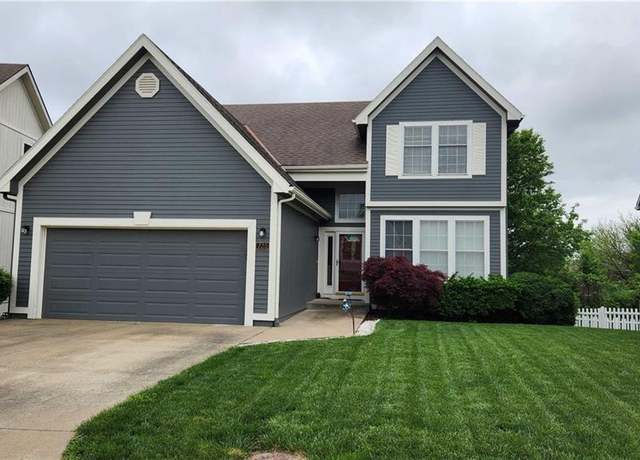 Property at 725 Redbud Dr, Paola, KS 66071, 3 beds, 3.5 baths