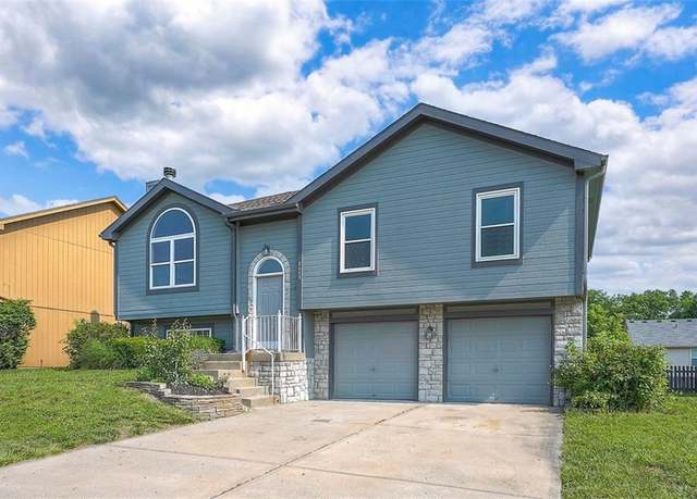 Property at 8640 NE 115th Ter, Kansas City, MO 64157, 3 beds, 2.5 baths
