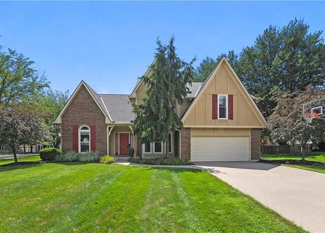Property at 4101 NW 75th St, Kansas City, MO 64151, 4 beds, 2.5 baths