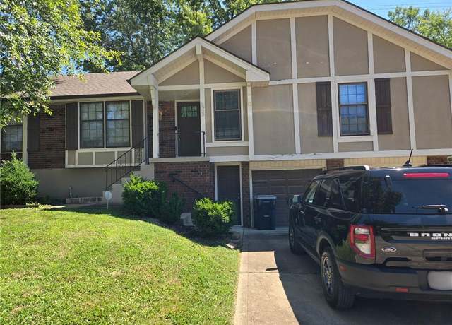 Property at 5923 Larson Ave, Kansas City, MO 64133, 4 beds, 2 baths