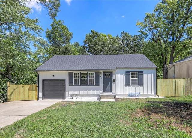 Property at 5605 Oakland Ave, Kansas City, MO 64129, 2 beds, 1 bath