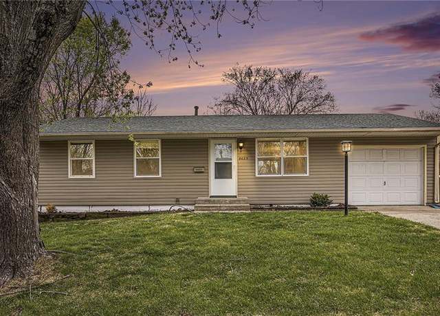 Property at 8625 E 97th Ter, Kansas City, MO 64134, 3 beds, 2 baths
