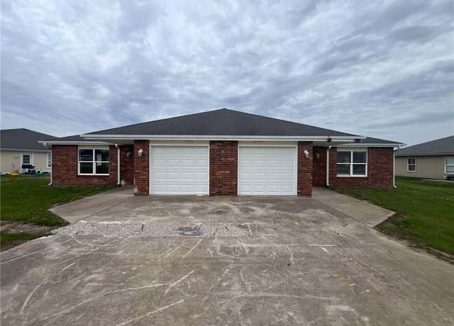 Property at 102 4343p Ln, Clinton, MO 64735, 6 beds