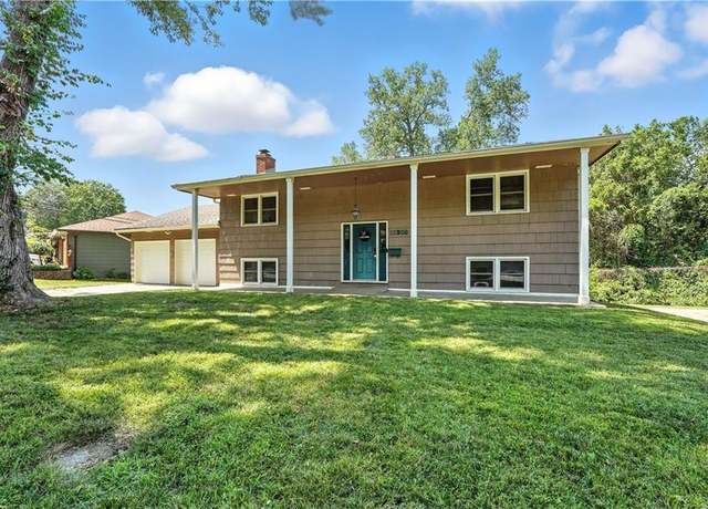 Property at 13300 E 50th St, Kansas City, MO 64133, 4 beds, 2 baths