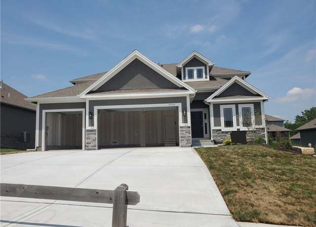 Property at 7004 NE 102nd Ct, Kansas City, MO 64156, 5 beds, 3.5 baths