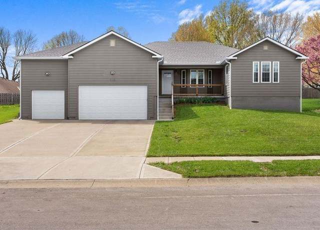 Property at 5332 Spring St, Kansas City, MO 64133, 5 beds, 3 baths