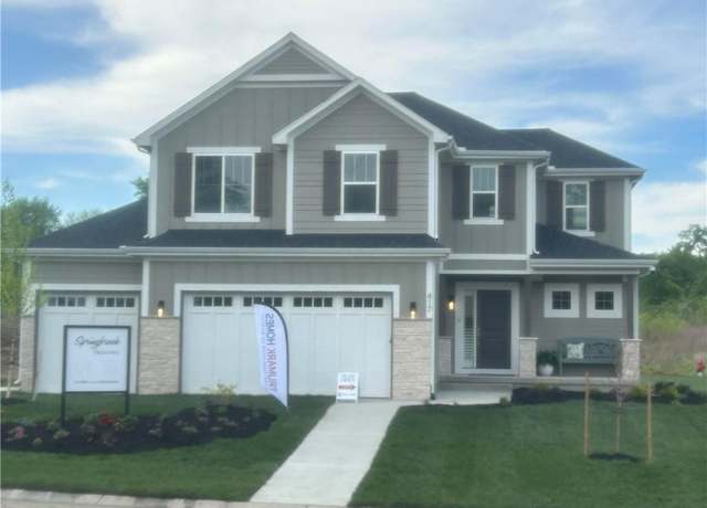 Property at 417 SE Maxwell Dr, Blue Springs, MO 64014, 4 beds, 3.5 baths