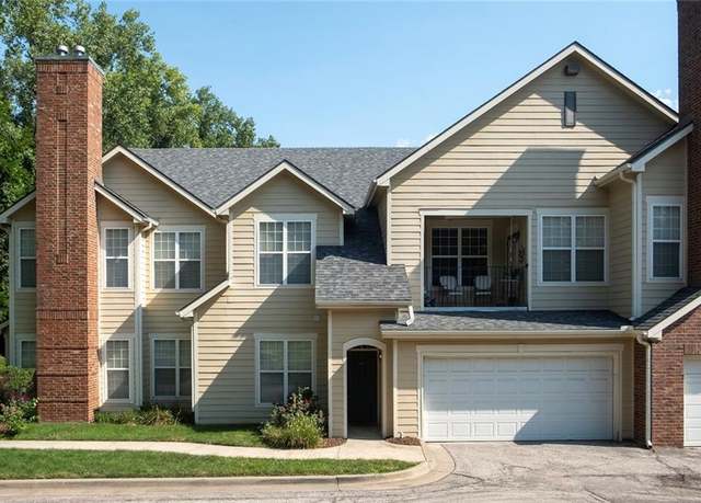 Property at 6416 W 51st St, Mission, KS 66202, 3 beds, 2 baths