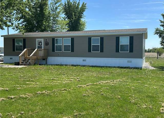 Property at 28962 210th St, Maryville, MO 64468, 4 beds, 2 baths