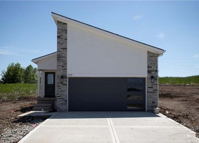 Property at 705 Glenn Cir, Raymore, MO 64083, 2 beds, 2 baths