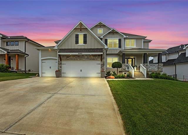 Property at 16563 S Lichtenauer Dr, Olathe, KS 66062, 5 beds, 4.5 baths