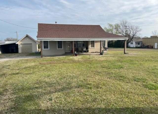 Property at 1734 24000 Rd, Parsons, KS 67357, 2 beds, 1 bath