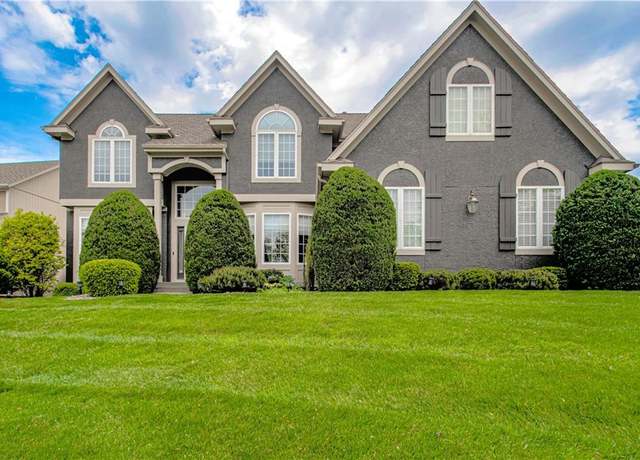 Property at 12337 Gillette St, Overland Park, KS 66213, 5 beds, 4.5 baths