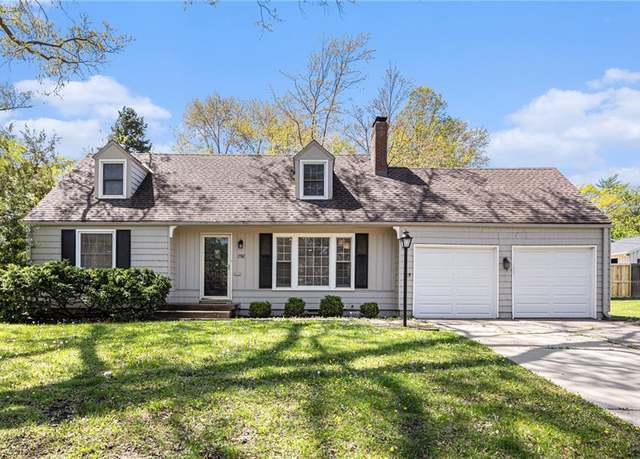Property at 7748 Roe Ave, Prairie Village, KS 66208, 4 beds, 2 baths