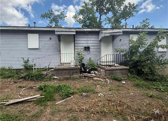 Property at 1702 Bellaire Ave, Kansas City, MO 64126, 4 beds, 2 baths