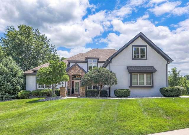 Property at 4501 NE Gateway Dr, Lee's Summit, MO 64064, 5 beds, 5.5 baths