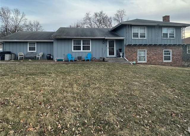 Property at 5405 Oliver Ave, Kansas City, KS 66106, 3 beds, 2.5 baths