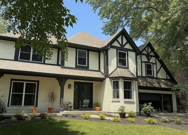 Property at 8630 W 116th St, Overland Park, KS 66210, 4 beds, 3.5 baths