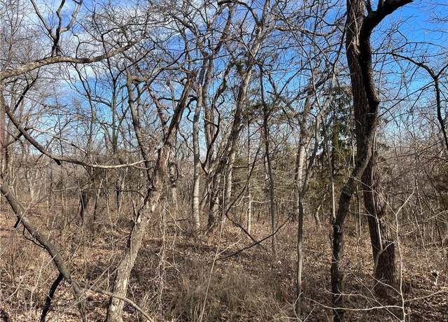 Property at 9 Locust Dr, Mound City, KS 66056