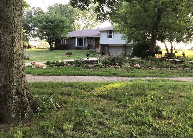Property at 18171 198th St, Tonganoxie, KS 66086, 3 beds, 3 baths