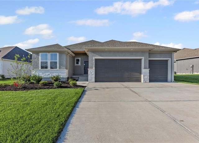 Property at 14463 Aurora Ln, Basehor, KS 66007, 4 beds, 3 baths
