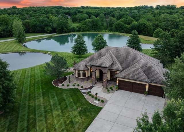 Property at 16025 S Knorpp Rd, Pleasant Hill, MO 64080, 4 beds, 3.5 baths