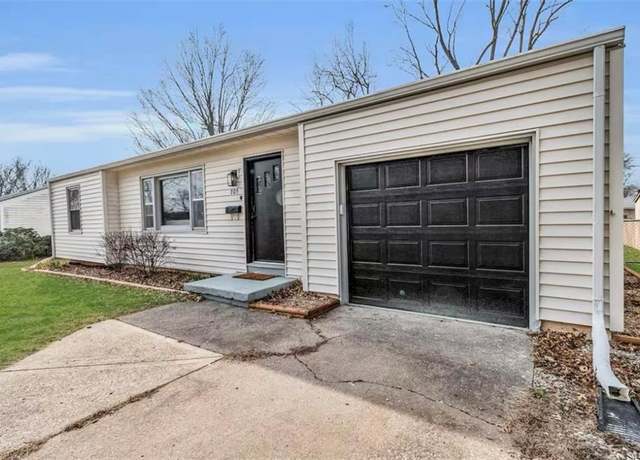 Property at 705 SW 17th St, Blue Springs, MO 64015, 3 beds, 1 bath