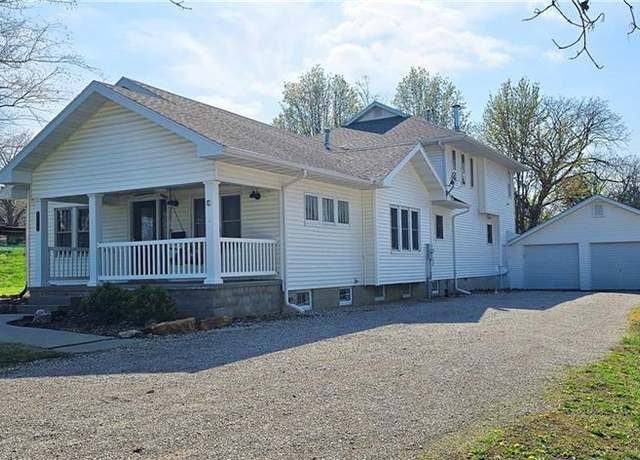 Property at 1014 S Holbrook St, Fort Scott, KS 66701, 4 beds, 3 baths