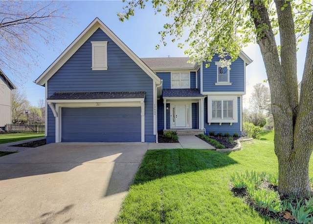Property at 12609 Wedd St, Overland Park, KS 66213, 4 beds, 2.5 baths