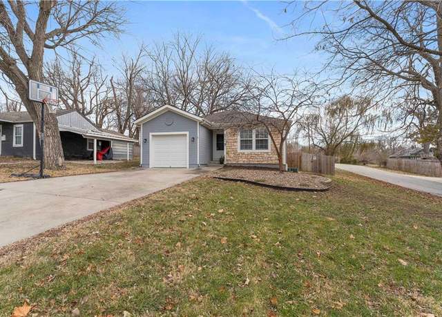 Property at 8941 Mcgee St, Kansas City, MO 64114, 4 beds, 2 baths