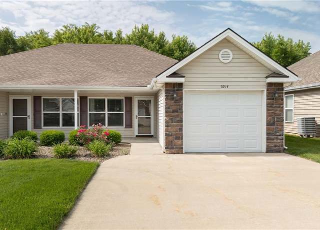 Property at 5214 Amy Ct, St Joseph, MO 64506, 2 beds, 2 baths