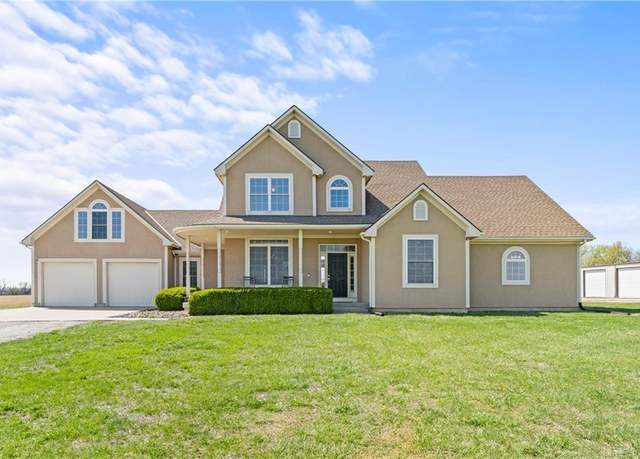 Property at 15434 Missouri 18 Hwy, Drexel, MO 64742, 3 beds, 3.5 baths